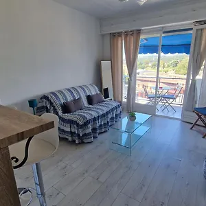 Charmant Petit Studio A 100 M De La Mer Cagnes-sur-Mer